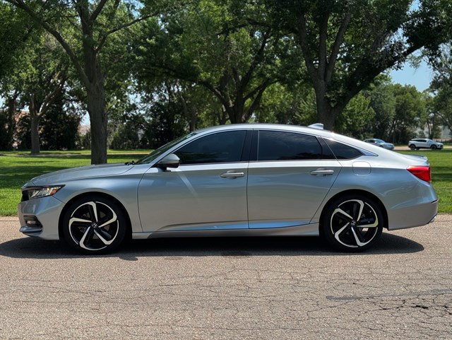 Honda Accord photo 14