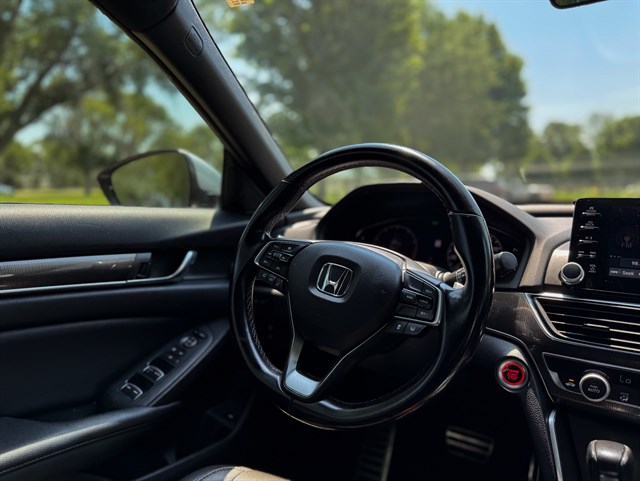 Honda Accord photo 6