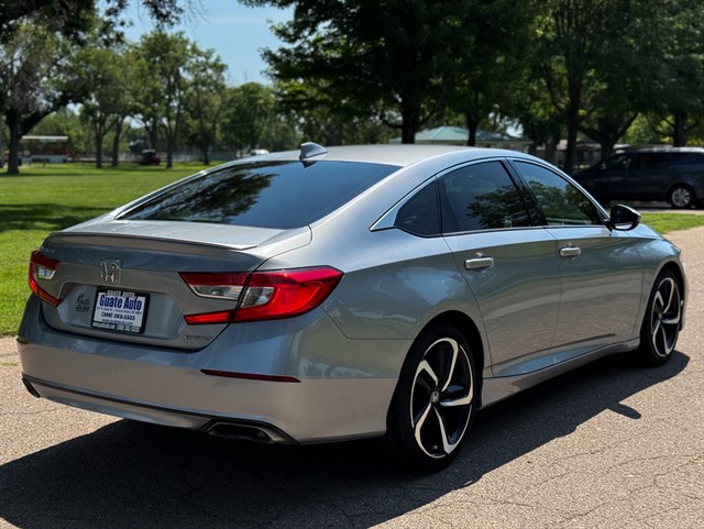 Honda Accord photo 17