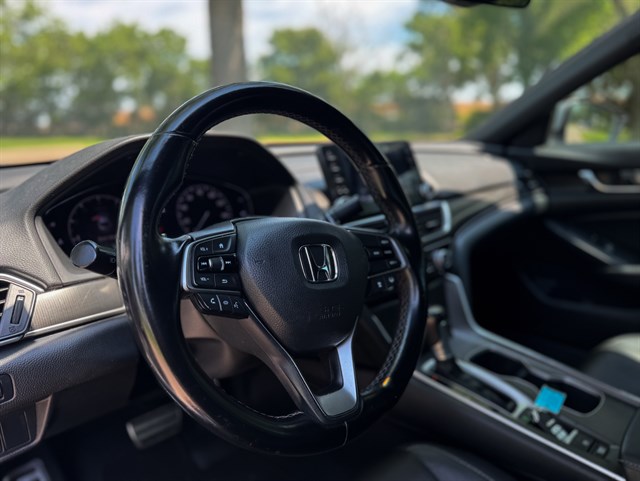 Honda Accord photo 4
