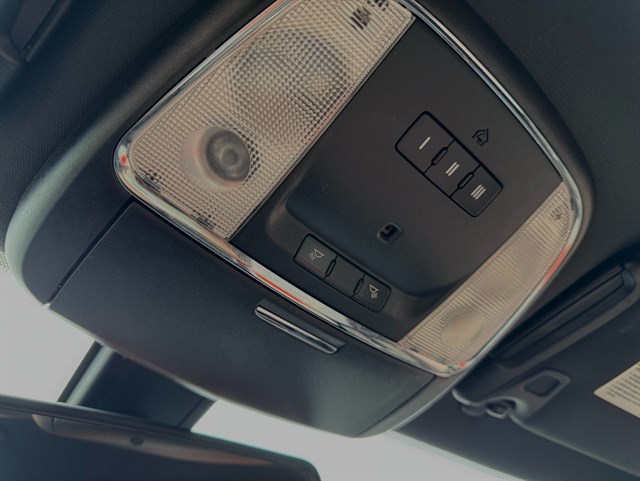 Dodge Charger photo 10