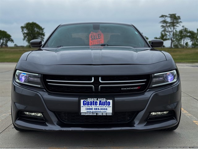 Dodge Charger photo 2