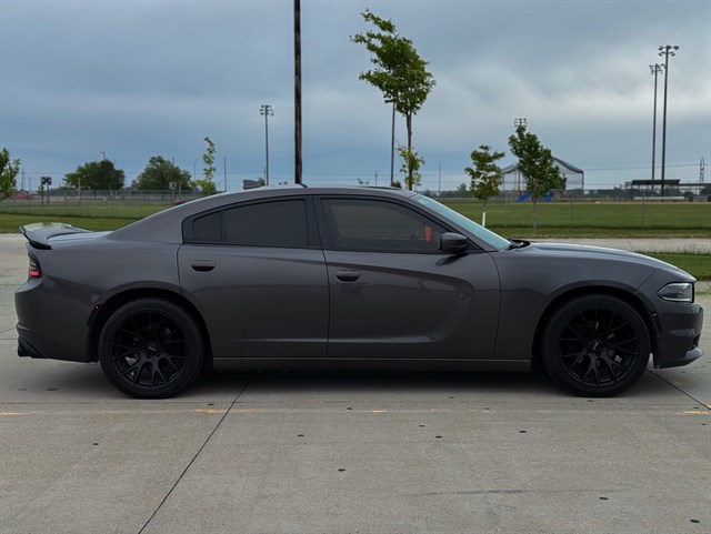 Dodge Charger photo 19