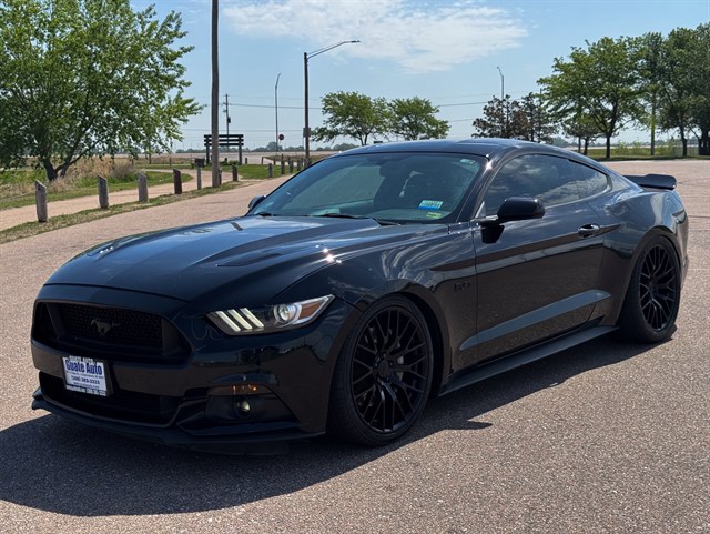 Ford Mustang photo 11
