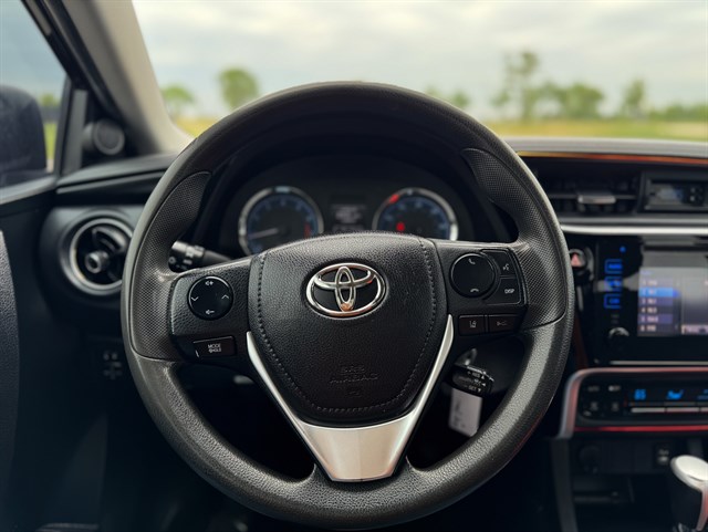 Toyota Corolla photo 6