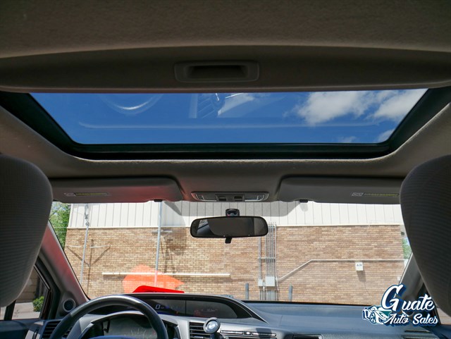 Honda Civic photo 10