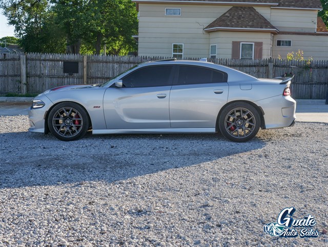 Dodge Charger photo 4