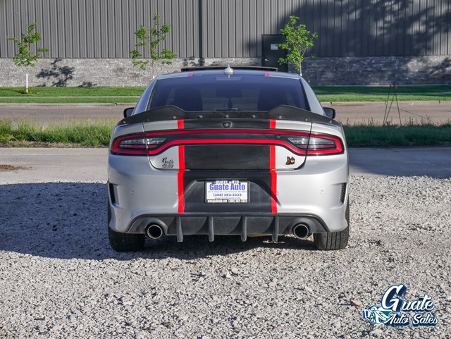 Dodge Charger photo 13