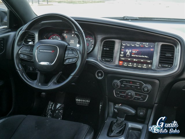 Dodge Charger photo 11