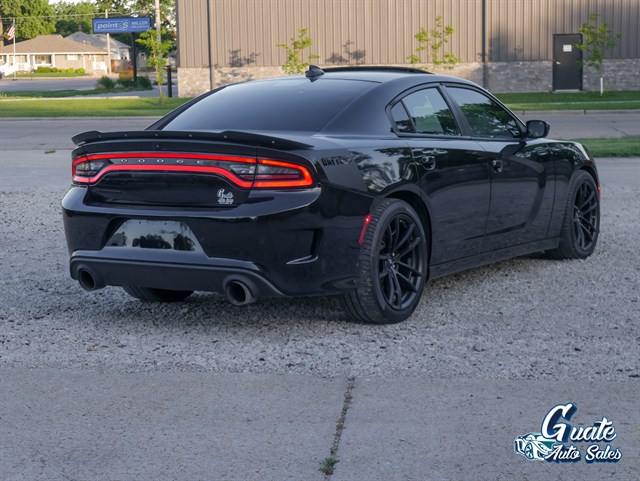 Dodge Charger photo 15