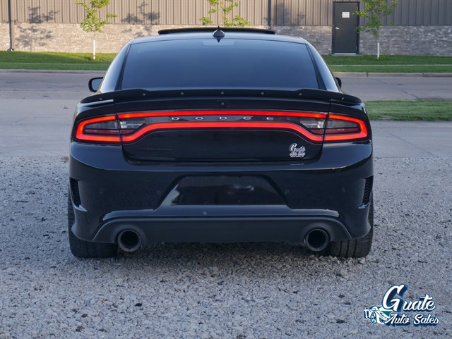 Dodge Charger photo 14