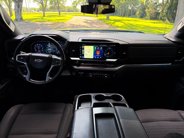 Chevrolet Silverado photo 6