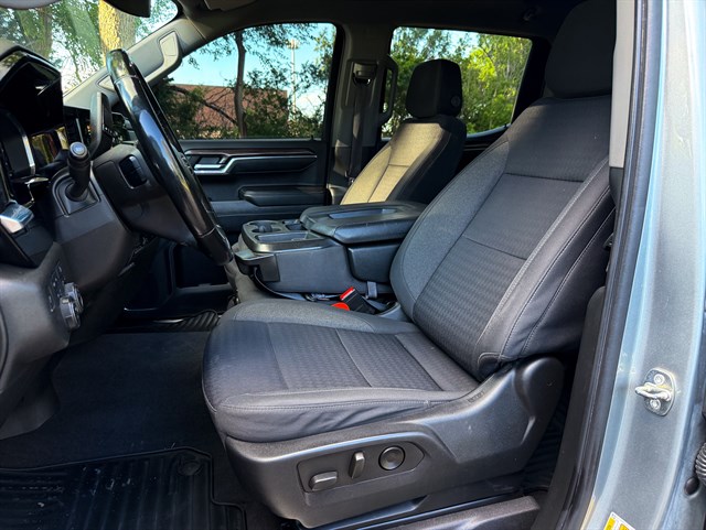 Chevrolet Silverado photo 12