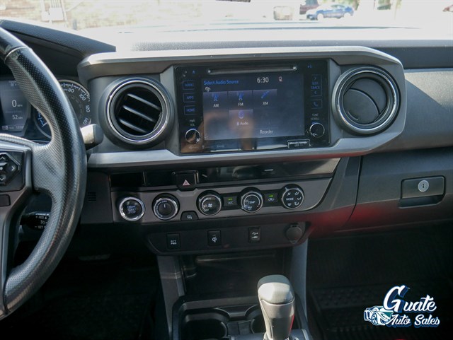 Toyota Tacoma photo 8