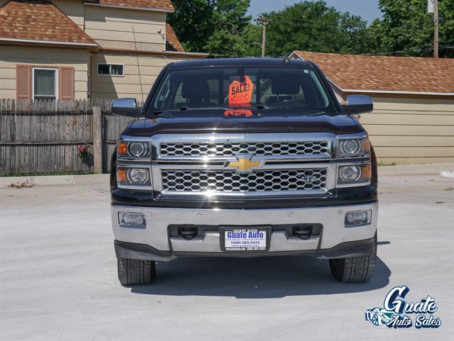 Chevrolet Silverado photo 2