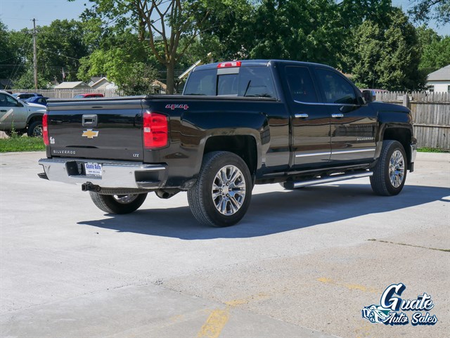 Chevrolet Silverado photo 13