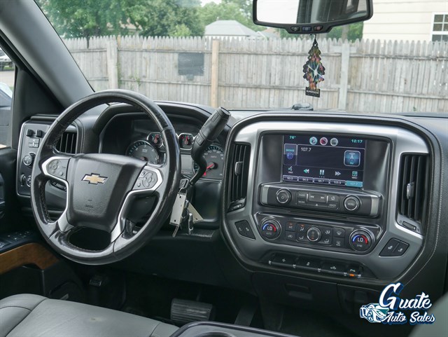 Chevrolet Silverado photo 9