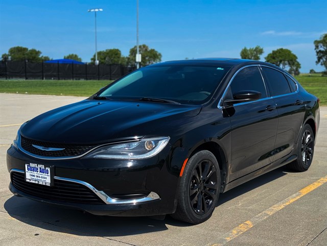 Chrysler 200 photo 3