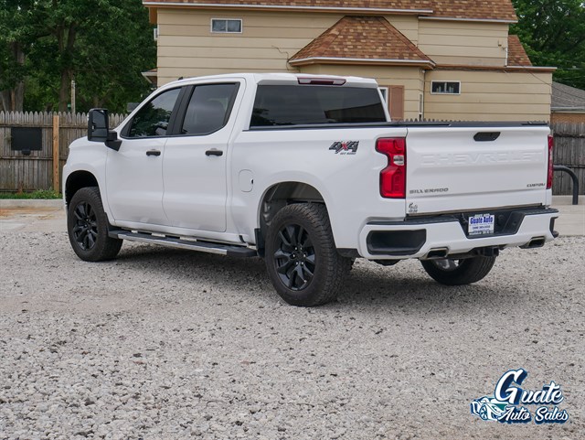 Chevrolet Silverado photo 11