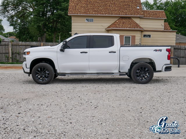 Chevrolet Silverado photo 4