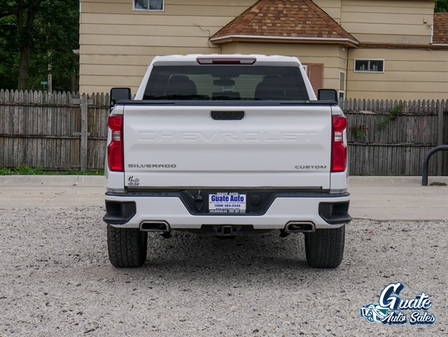 Chevrolet Silverado photo 12