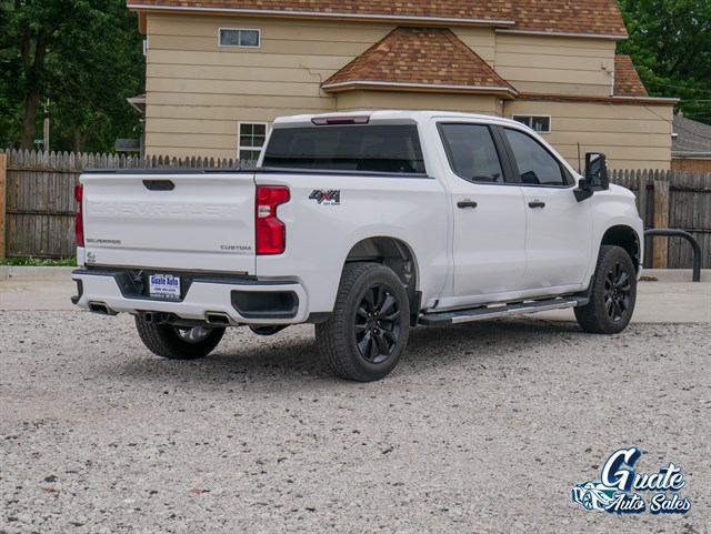 Chevrolet Silverado photo 13
