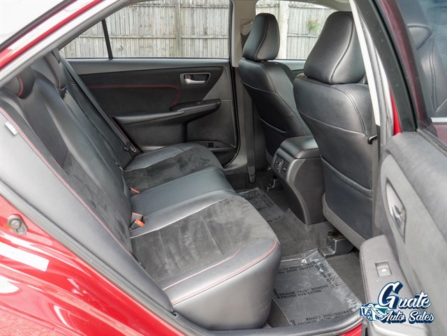 Toyota Camry photo 15