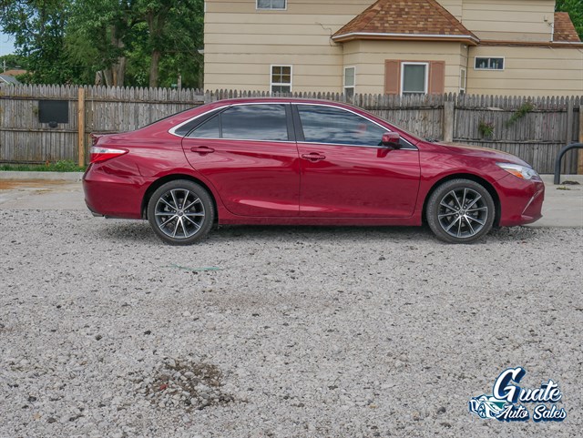 Toyota Camry photo 14