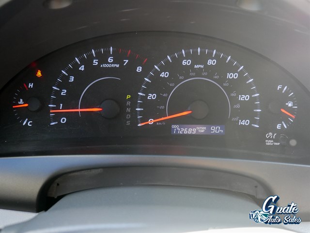Toyota Camry photo 6