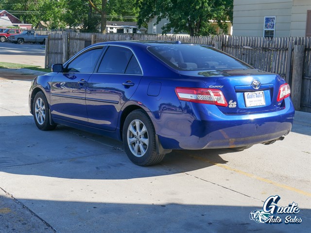 Toyota Camry photo 11