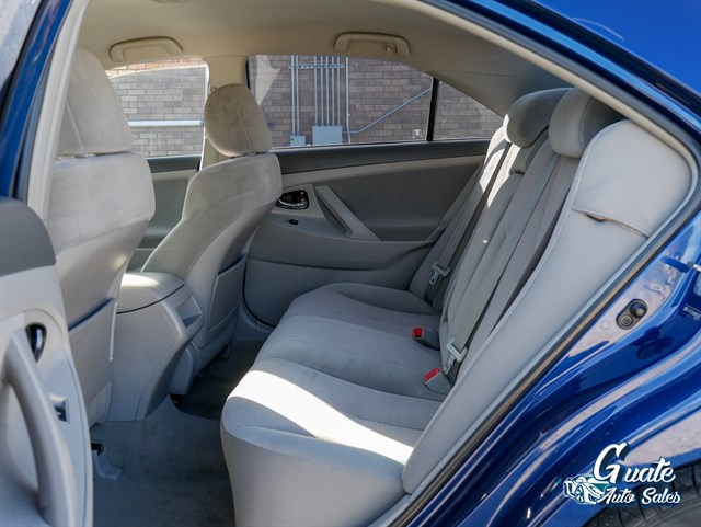 Toyota Camry photo 10
