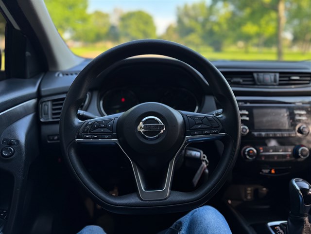Nissan Rogue Sport photo 4