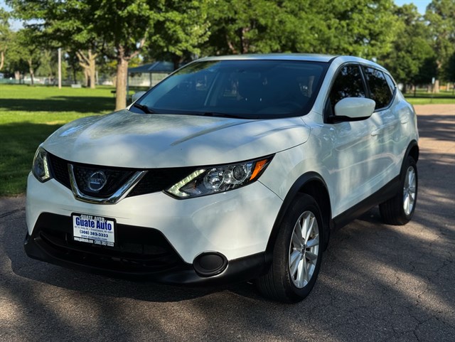 Nissan Rogue Sport photo 3