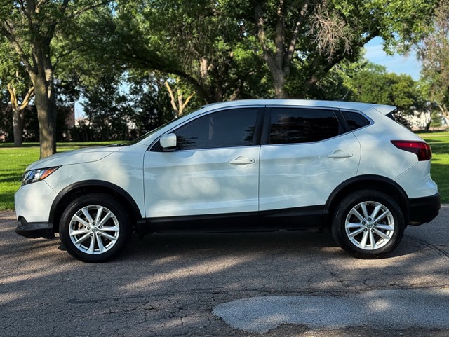 Nissan Rogue Sport photo 12