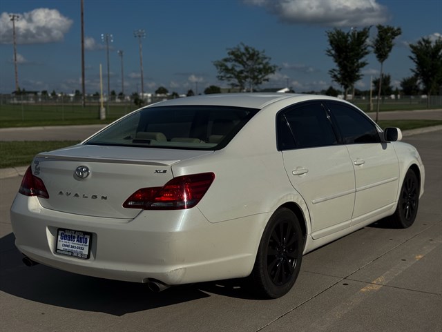 Toyota Avalon photo 17