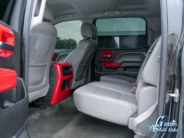 GMC Sierra photo 10