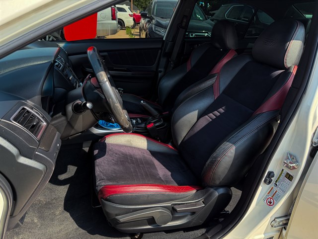 Subaru WRX photo 12