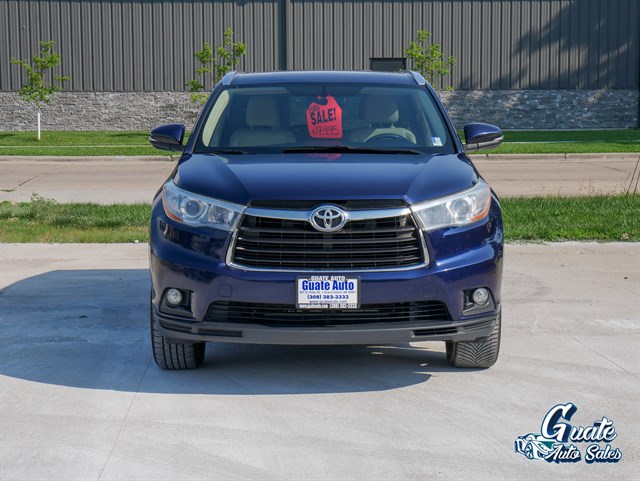 Toyota Highlander photo 2