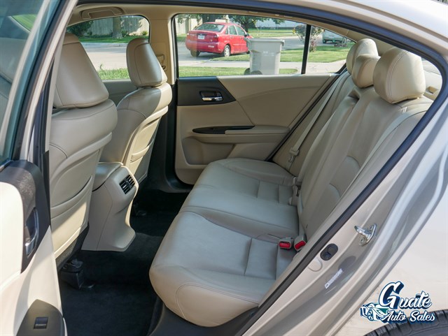 Honda Accord photo 8