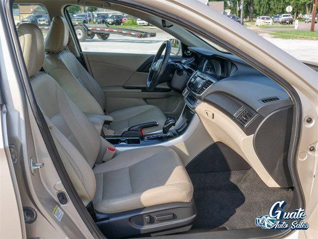 Honda Accord photo 14