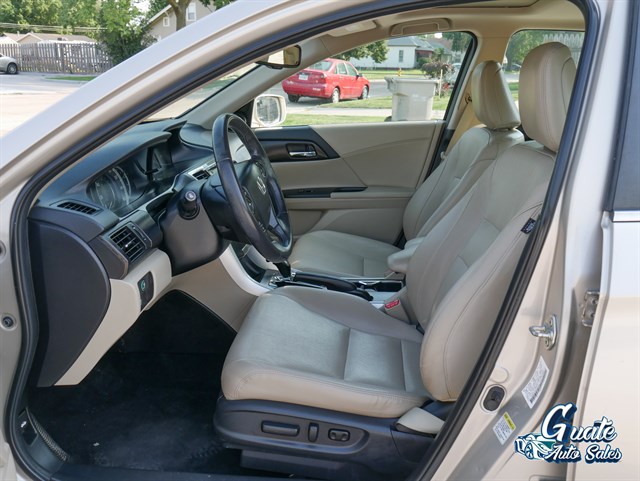 Honda Accord photo 5