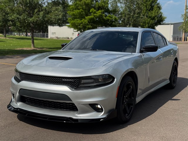 Dodge Charger photo 3
