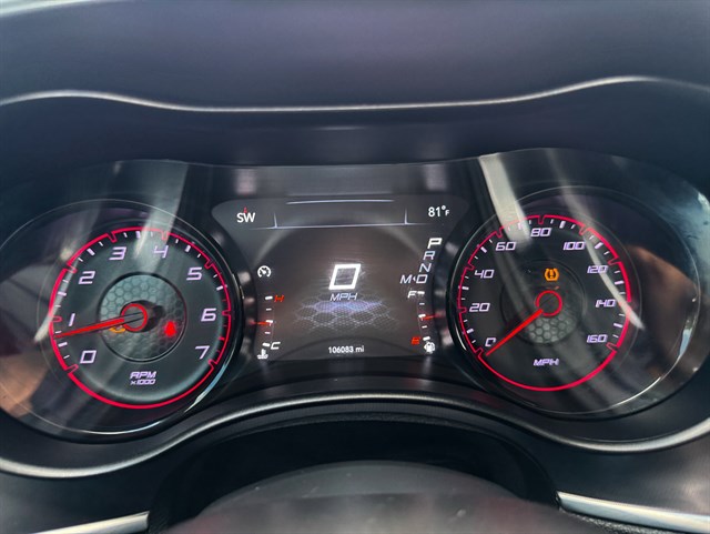 Dodge Charger photo 8
