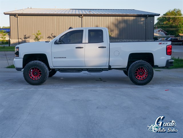 Chevrolet Silverado photo 4