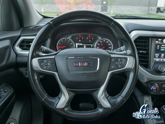 GMC Acadia photo 7
