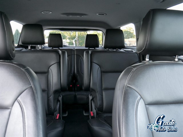 GMC Acadia photo 17