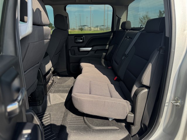 Chevrolet Silverado photo 13