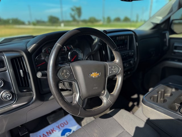 Chevrolet Silverado photo 4