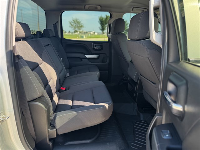 Chevrolet Silverado photo 19