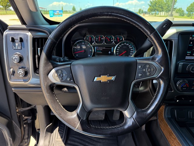 Chevrolet Silverado photo 5